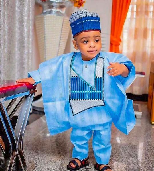 AGBADA FOR BOYS / AFRICAN AGBADA FOR BOYS / BOYS AGBADA / AFRICAN BOYS CLOTHING SET / AFRICAN BOYS SUIT / NIGERIAN BOYS CLOTHS